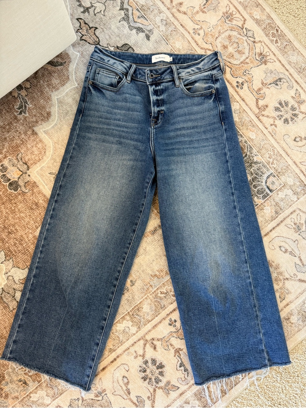 Wide-Leg High-Rise Women's Jeans in Medium Blue